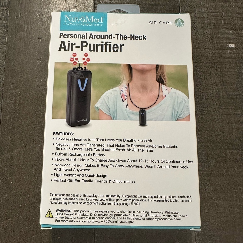 Black Personal Air Purifier - Picture 2 of 2
